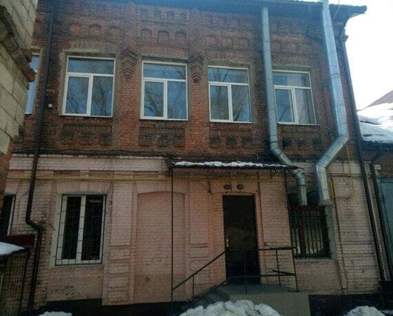 Реставрація фасаду будівлі з червоної цеглини вул. Малиновського, 3 (м. Харків) Реставрація фасаду будівлі з червоної цеглини вул. Малиновського, 3 (м. Харків)